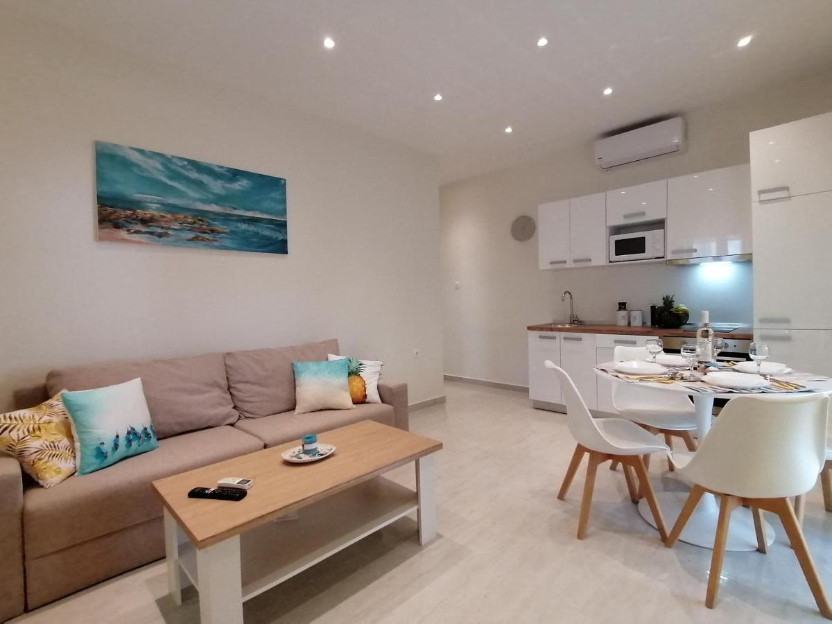 Sea Pleasure Apartment Peraía المظهر الخارجي الصورة